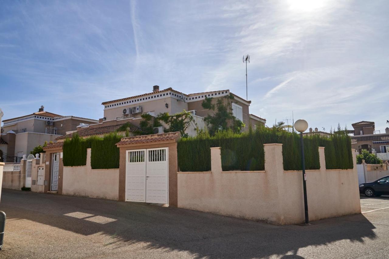 Apartment Altos De La Bahia X 托雷维耶哈 外观 照片