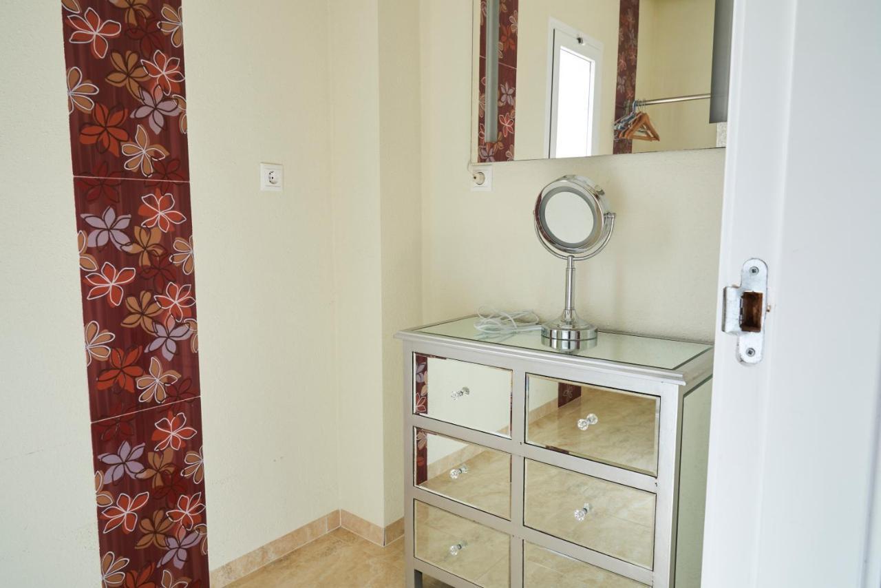 Apartment Altos De La Bahia X 托雷维耶哈 外观 照片