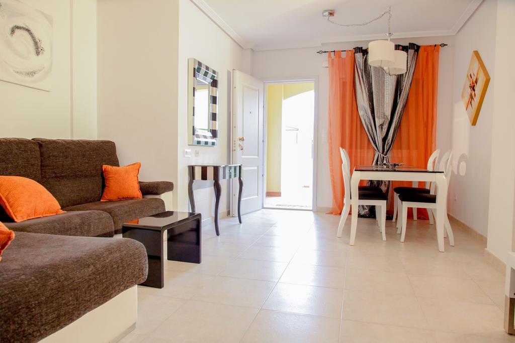 Apartment Altos De La Bahia X 托雷维耶哈 客房 照片